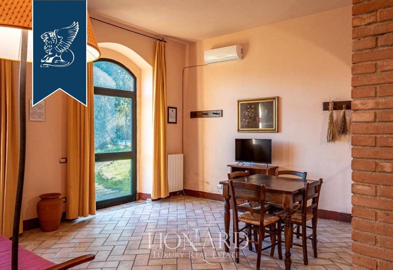 Вилла в Сиене, Италия, 1 356 м² - фото 12