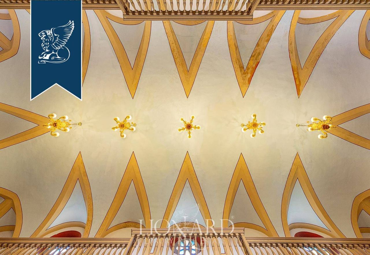 Замок в Равенне, Италия, 3 000 м² - фото 14