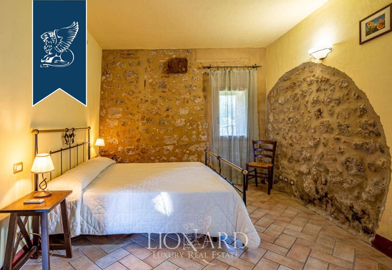 Вилла в Сиене, Италия, 1 356 м² - фото 17