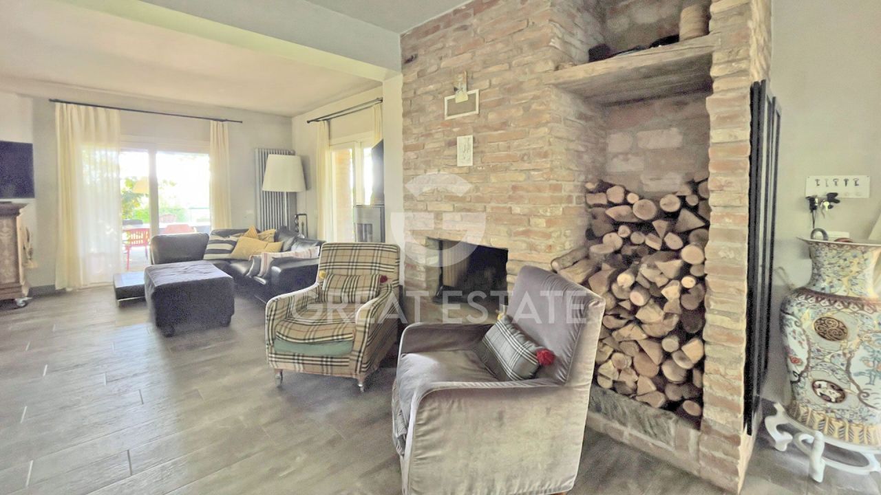 Дом в Лучиньяно, Италия, 284.05 м² - фото 11