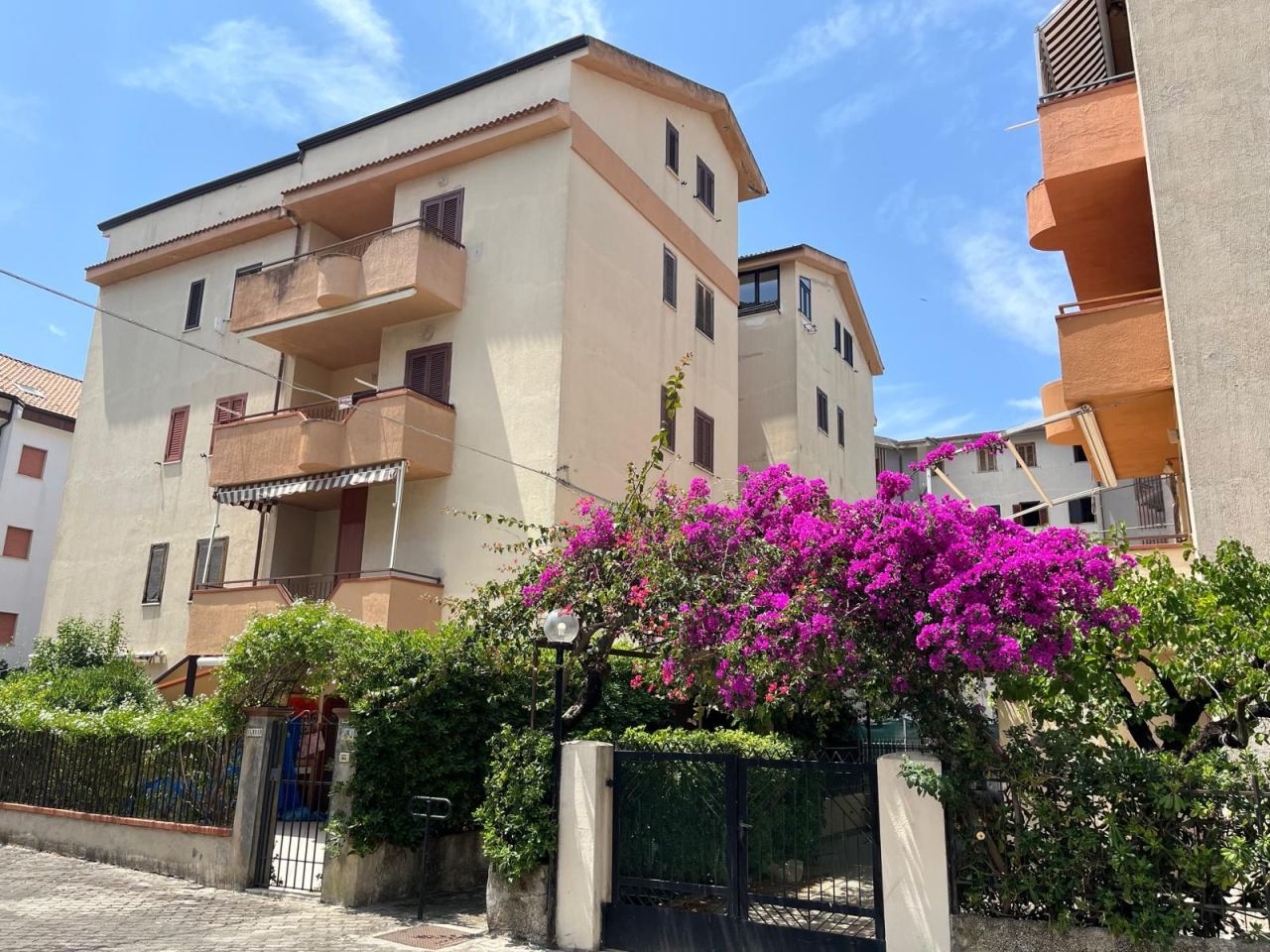 Квартира в Скалее, Италия, 41 м² - фото 1