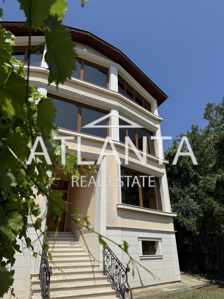 Дом на Золотых Песках, Болгария, 390 м² - фото 1