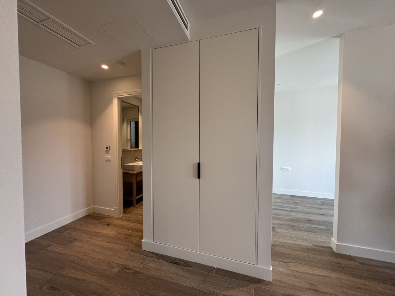 Квартира в Тивате, Черногория, 46 м² - фото 4