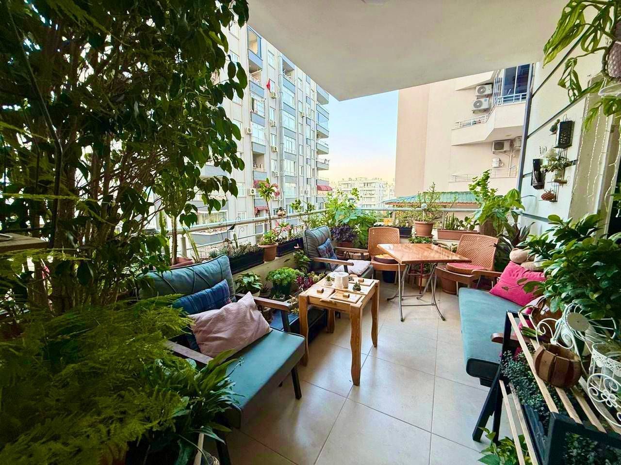 Квартира в Мерсине, Турция, 180 м² - фото 1