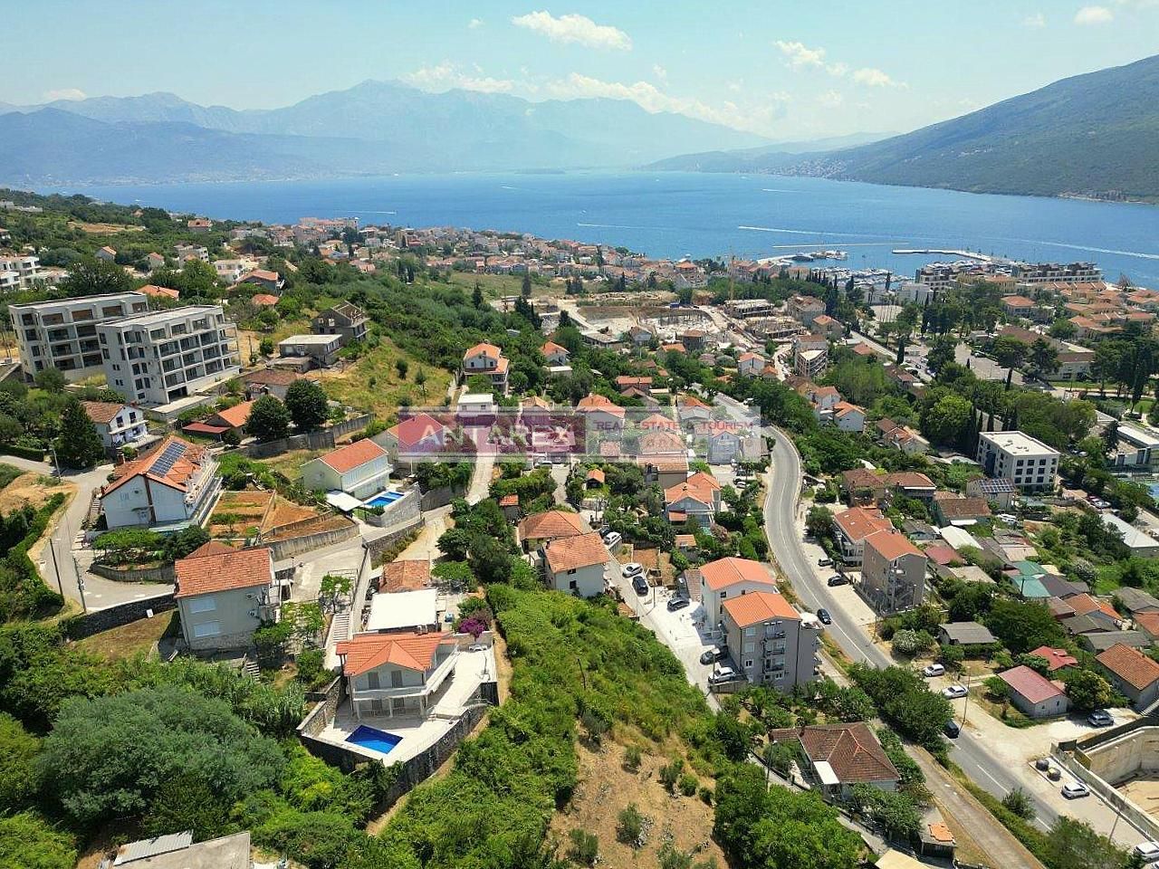 Вилла в Кумборе, Черногория, 151 м² - фото 1