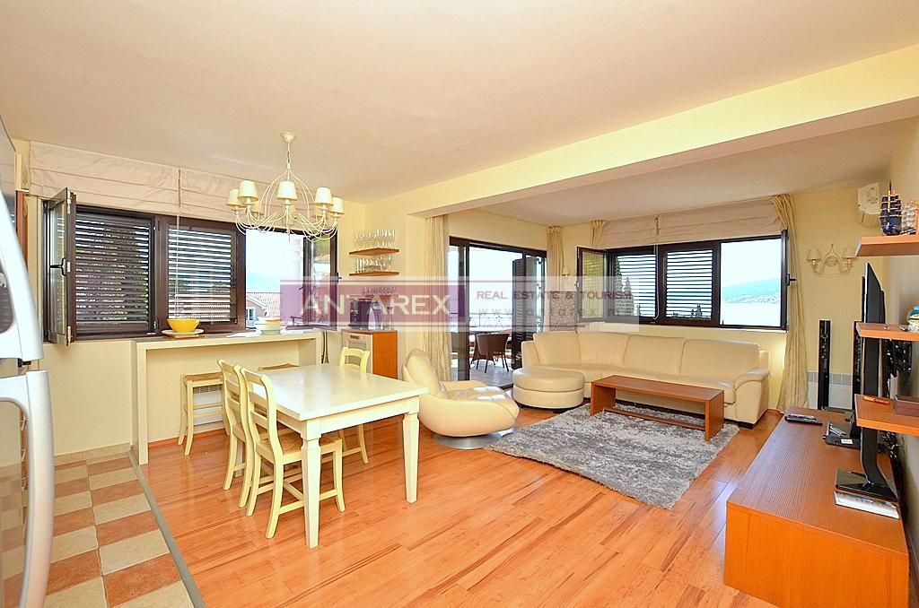 Апартаменты в Баошичах, Черногория, 121 м² - фото 2