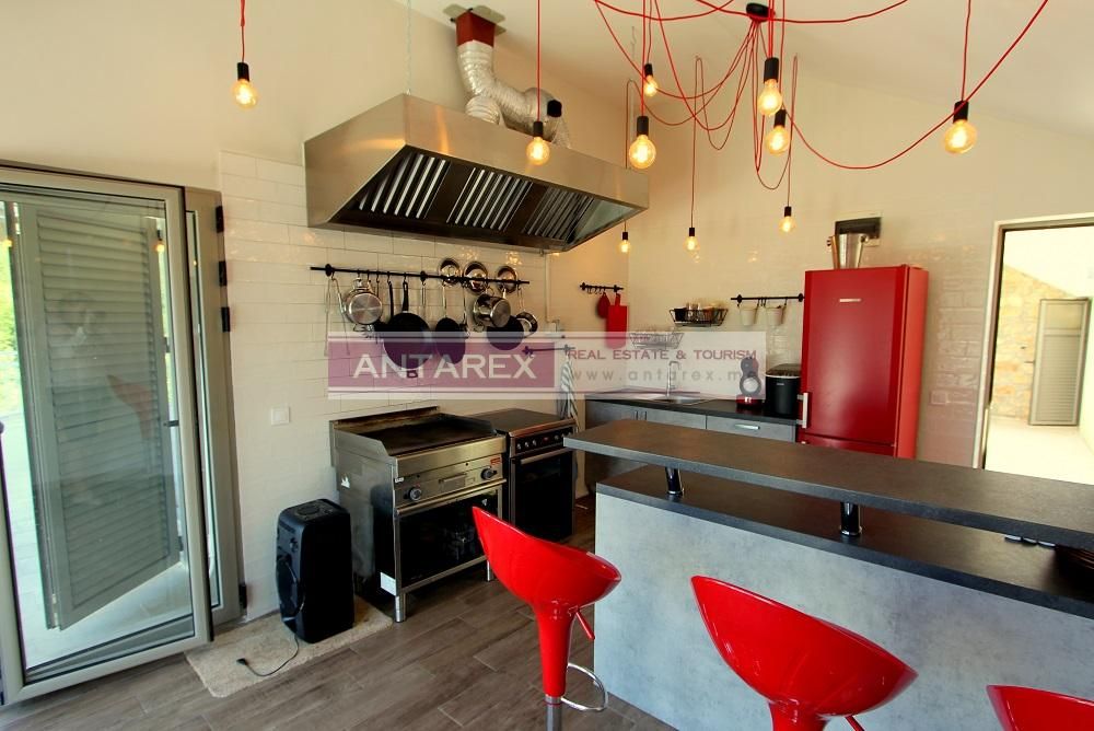 Вилла в Кумборе, Черногория, 151 м² - фото 7