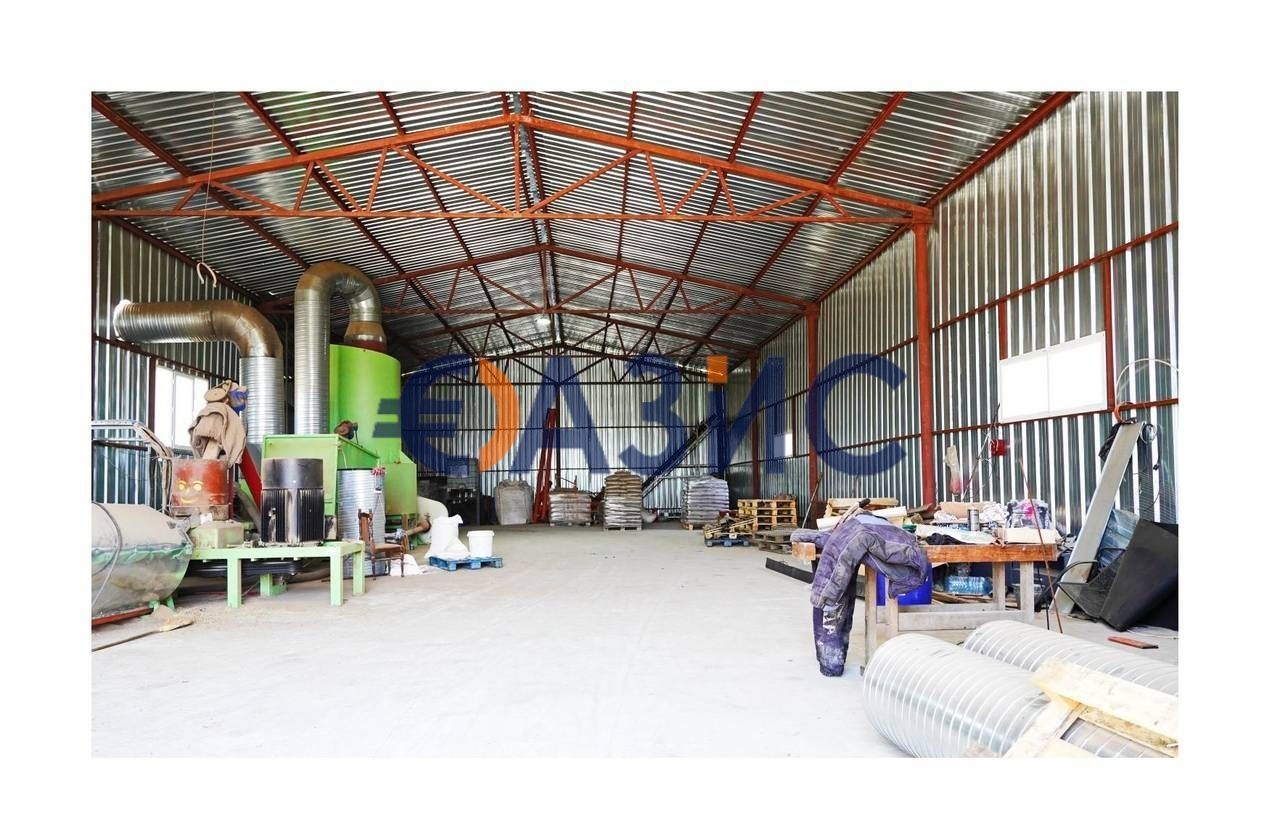 Коммерческая недвижимость в Бате, Болгария, 3 000 м² - фото 3