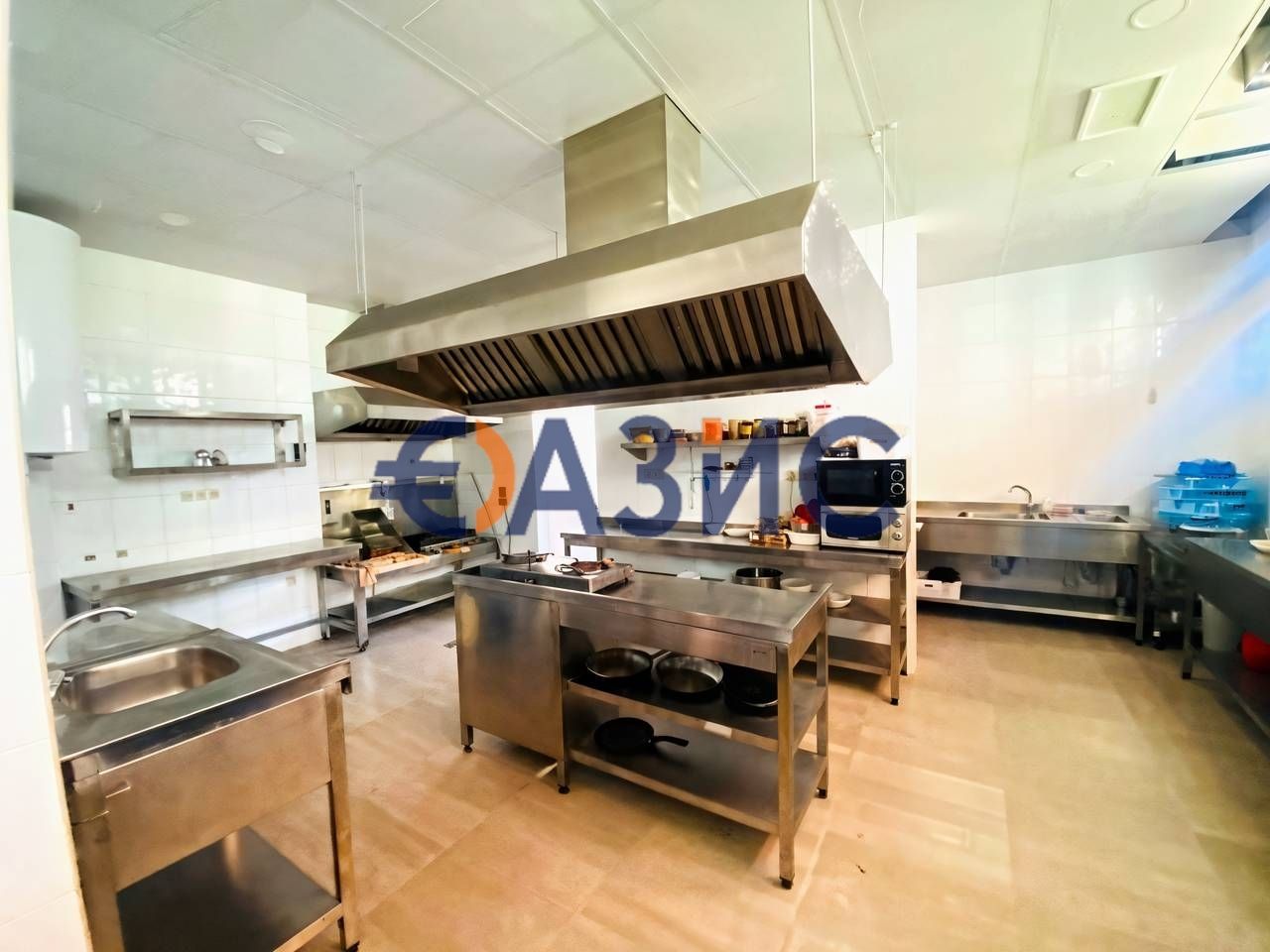 Отель, гостиница в Несебре, Болгария, 1 450 м² - фото 3