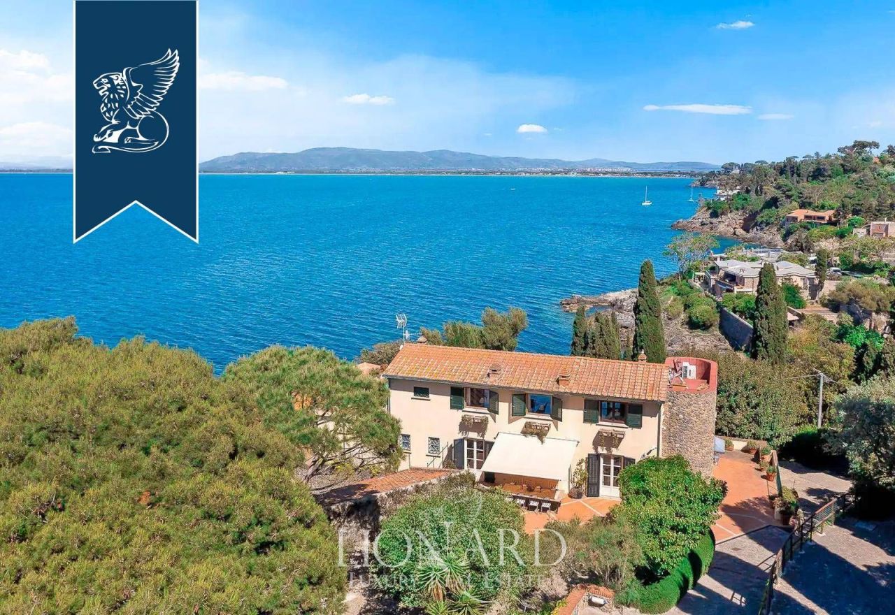 Вилла в Монте-Арджентарио, Италия, 530 м² - фото 1