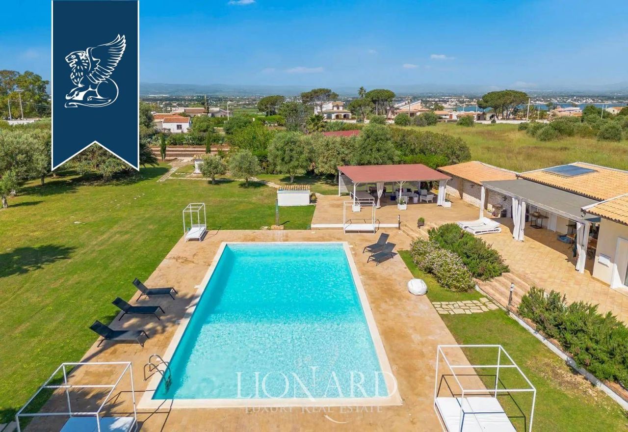 Вилла в Сиракузах, Италия, 858 м² - фото 4