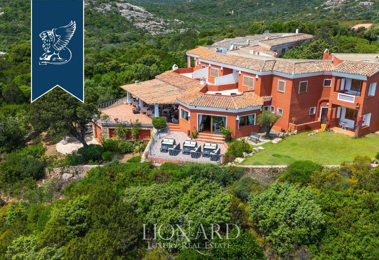 Отель, гостиница в Порто Черво, Италия, 2 100 м² - фото 4