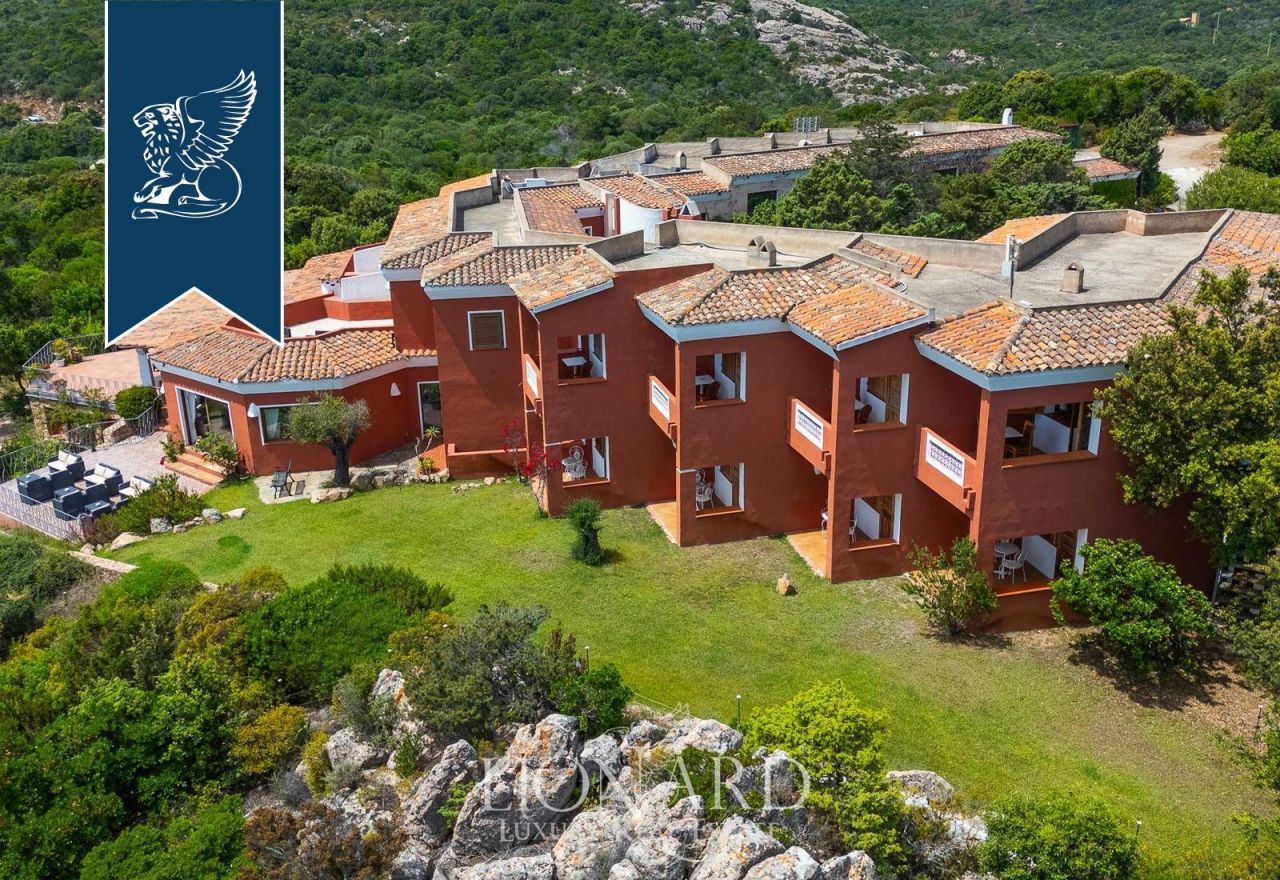 Отель, гостиница в Порто Черво, Италия, 2 100 м² - фото 5