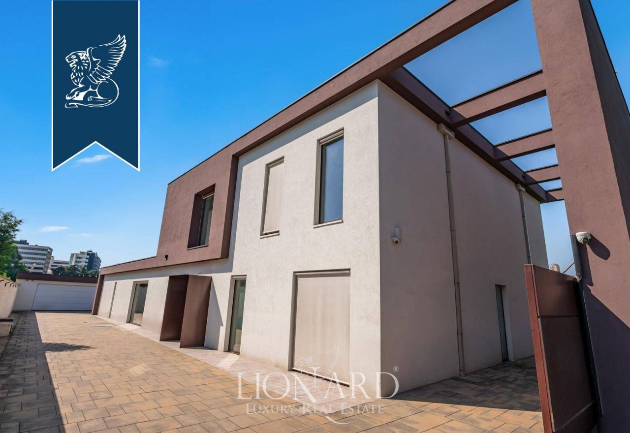 Вилла в Монце, Италия, 440 м² - фото 8