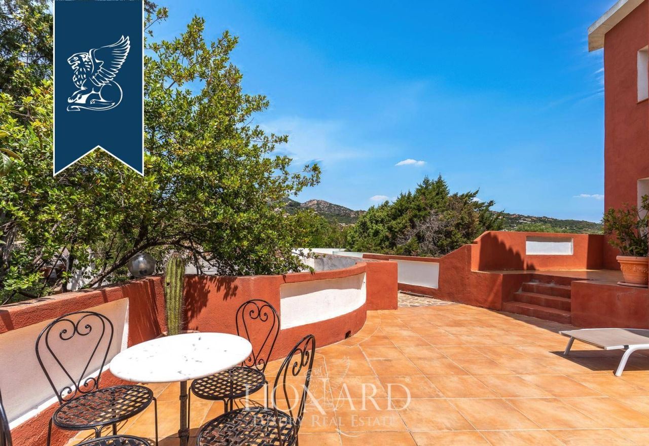 Отель, гостиница в Порто Черво, Италия, 2 100 м² - фото 9