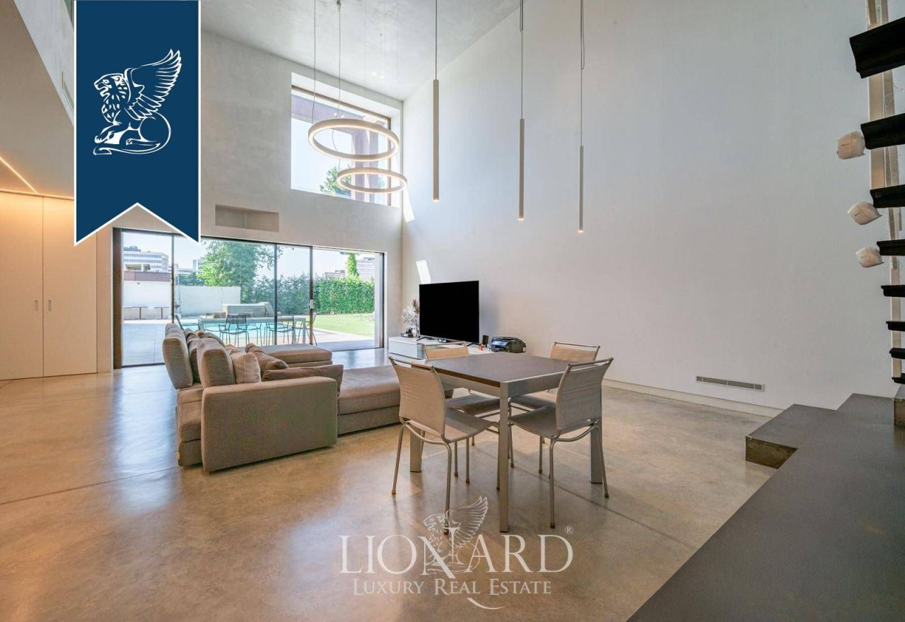 Вилла в Монце, Италия, 440 м² - фото 13