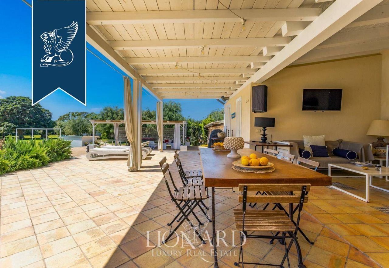 Вилла в Сиракузах, Италия, 858 м² - фото 14