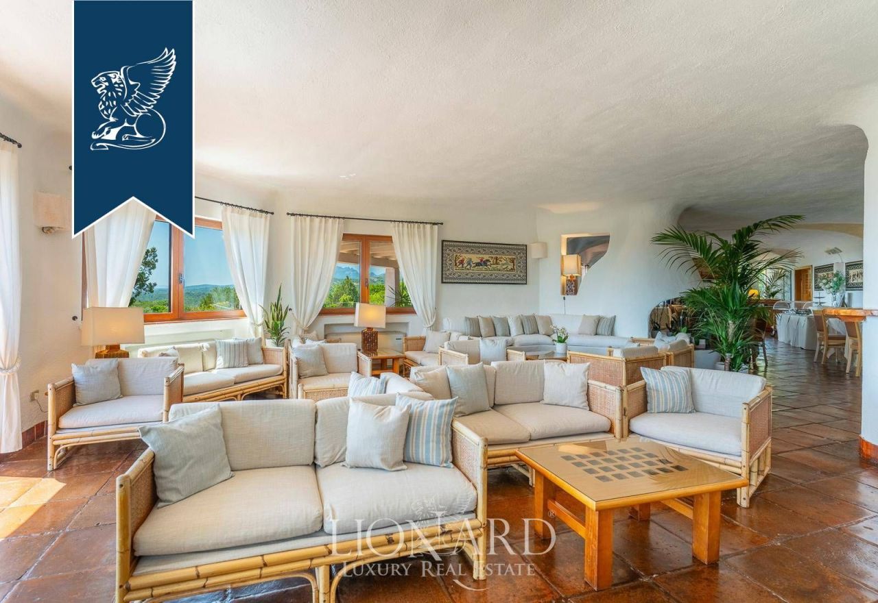 Отель, гостиница в Порто Черво, Италия, 2 100 м² - фото 16