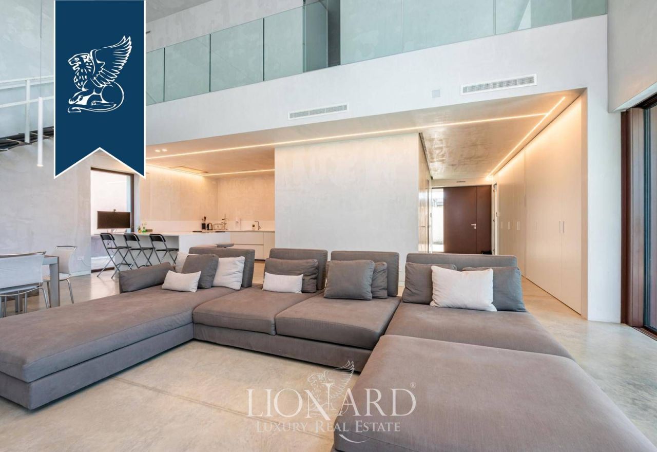 Вилла в Монце, Италия, 440 м² - фото 18