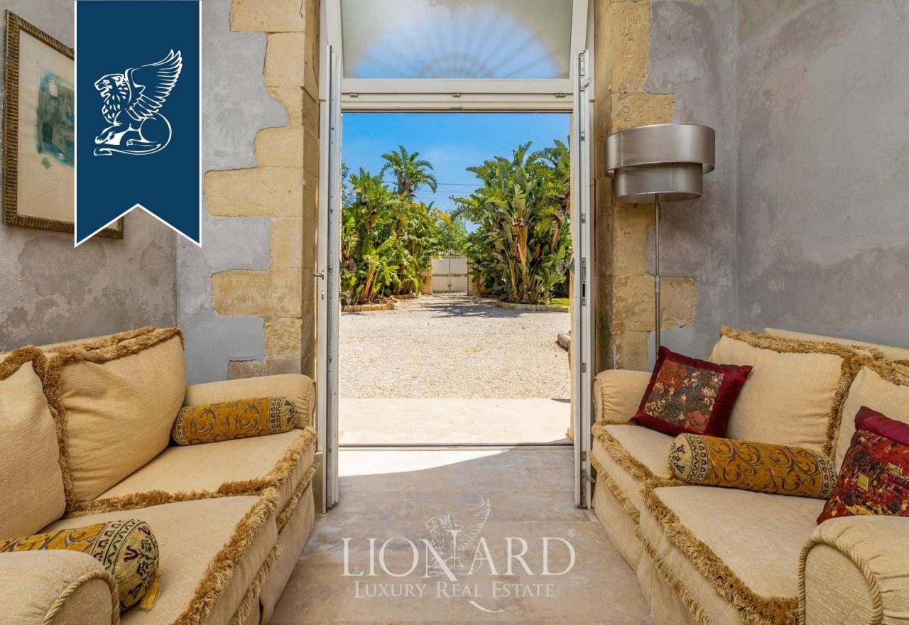 Вилла в Сиракузах, Италия, 858 м² - фото 19