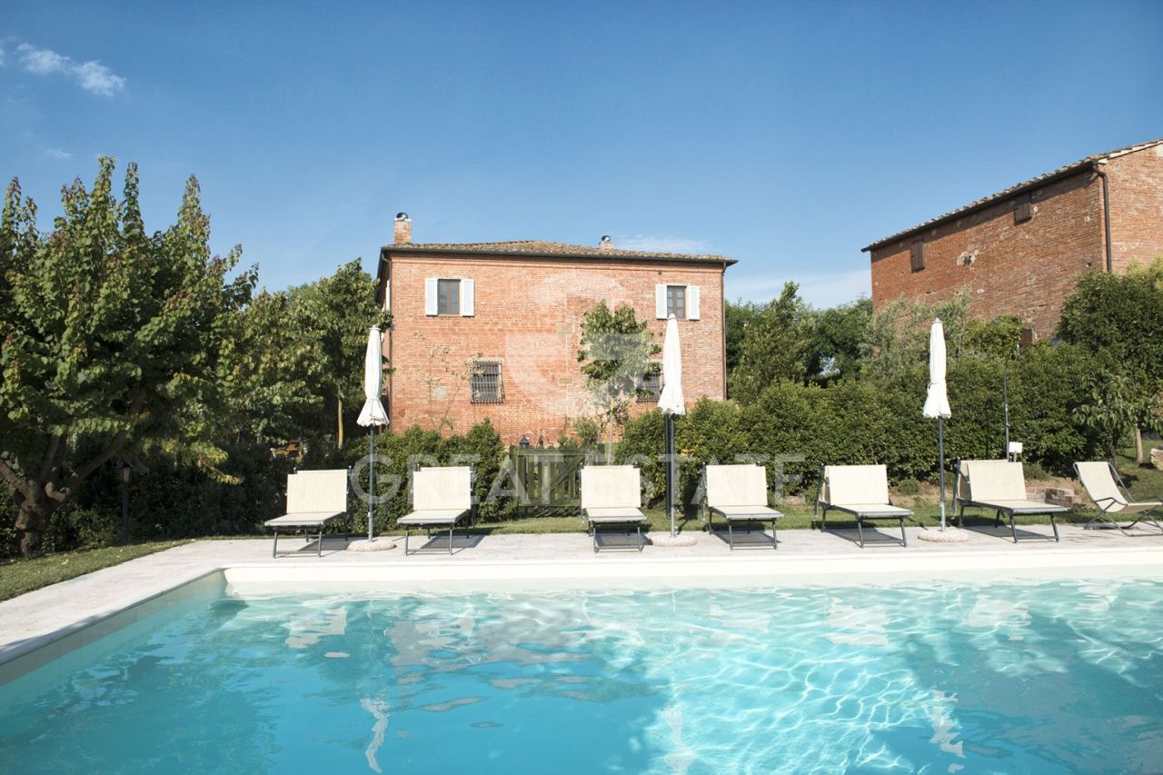 Дом в Монтепульчано, Италия, 390.5 м² - фото 5