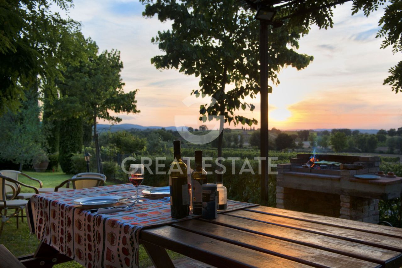 Дом в Монтепульчано, Италия, 390.5 м² - фото 9