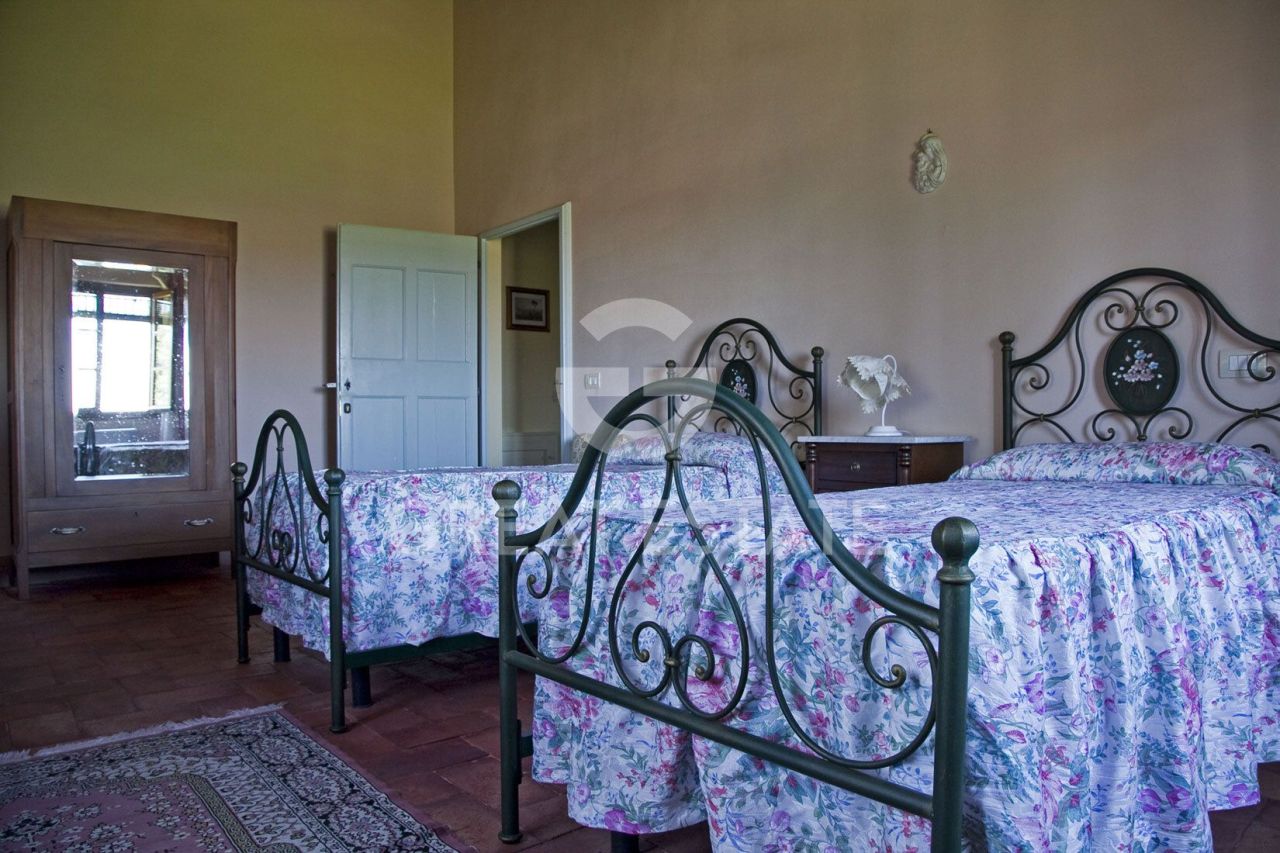 Дом в Монтепульчано, Италия, 390.5 м² - фото 18