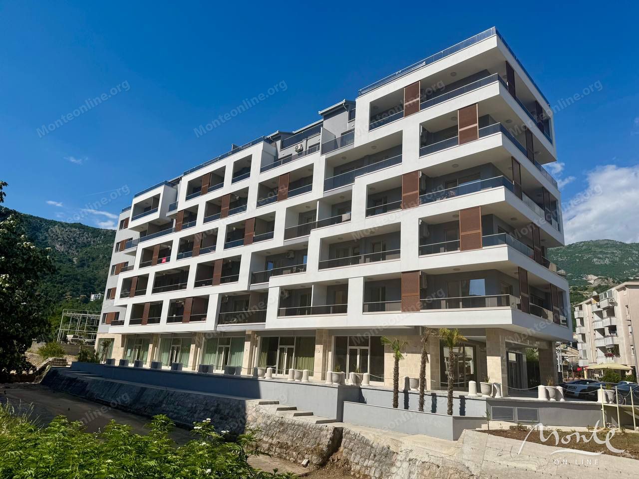 Квартира в Будве, Черногория, 82 м² - фото 1
