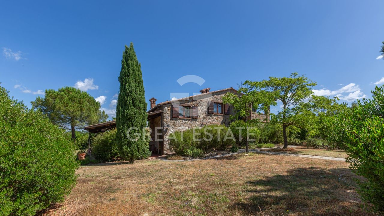 Дом в Фабро, Италия, 284.5 м² - фото 1