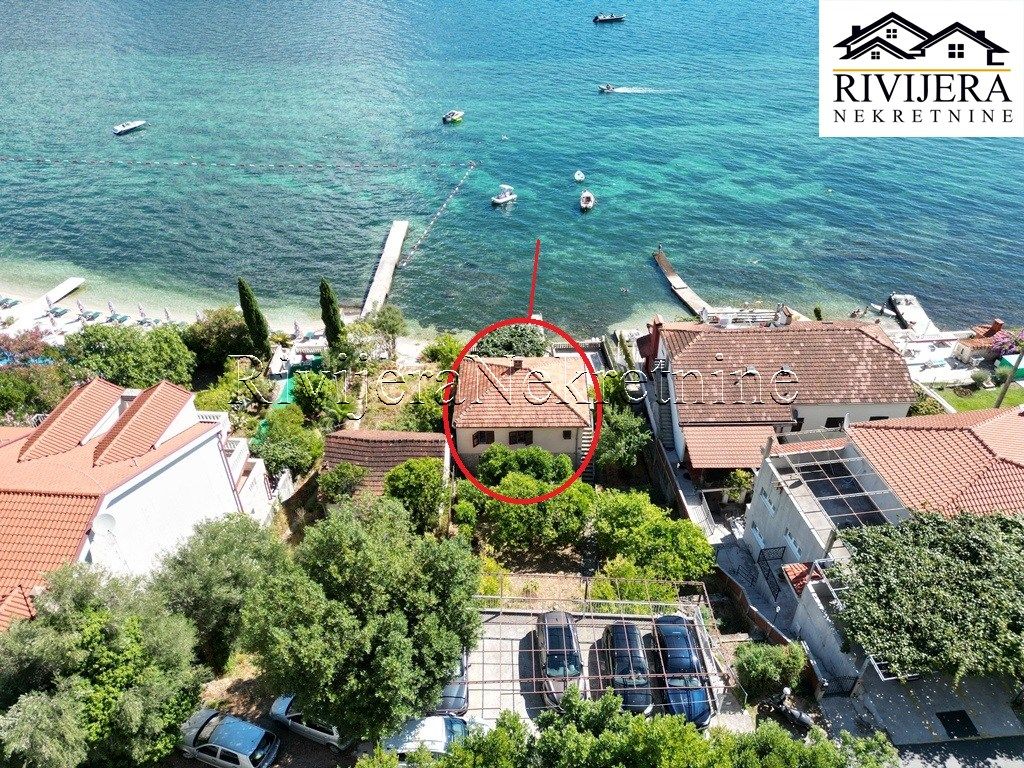 Дом в Херцег-Нови, Черногория, 120 м² - фото 3