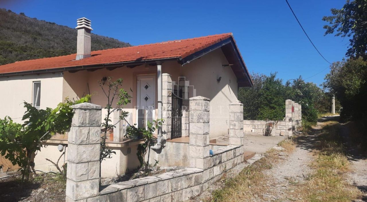 Дом на полуострове Луштица, Черногория, 247 м² - фото 2