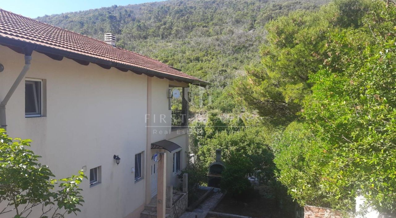 Дом на полуострове Луштица, Черногория, 247 м² - фото 5