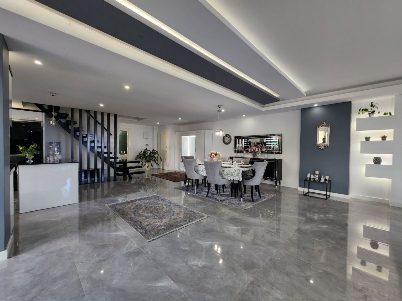 Апартаменты в Алании, Турция, 200 м² - фото 1