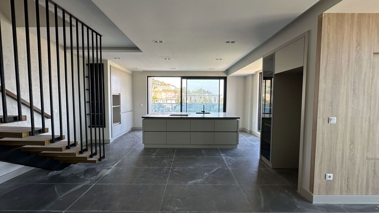 Апартаменты в Алании, Турция, 220 м² - фото 1