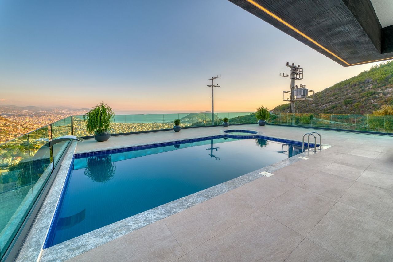 Вилла в Алании, Турция, 300 м² - фото 2