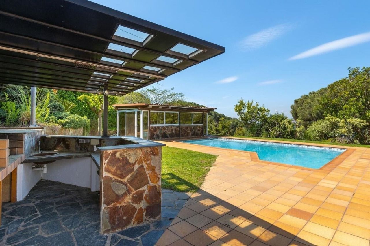 Вилла в Барселоне, Испания, 555 м² - фото 5