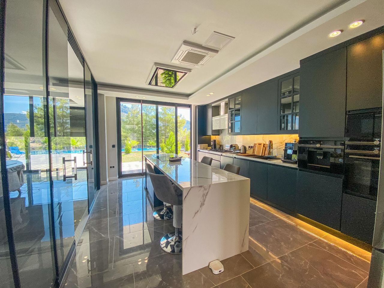 Вилла в Алании, Турция, 500 м² - фото 4