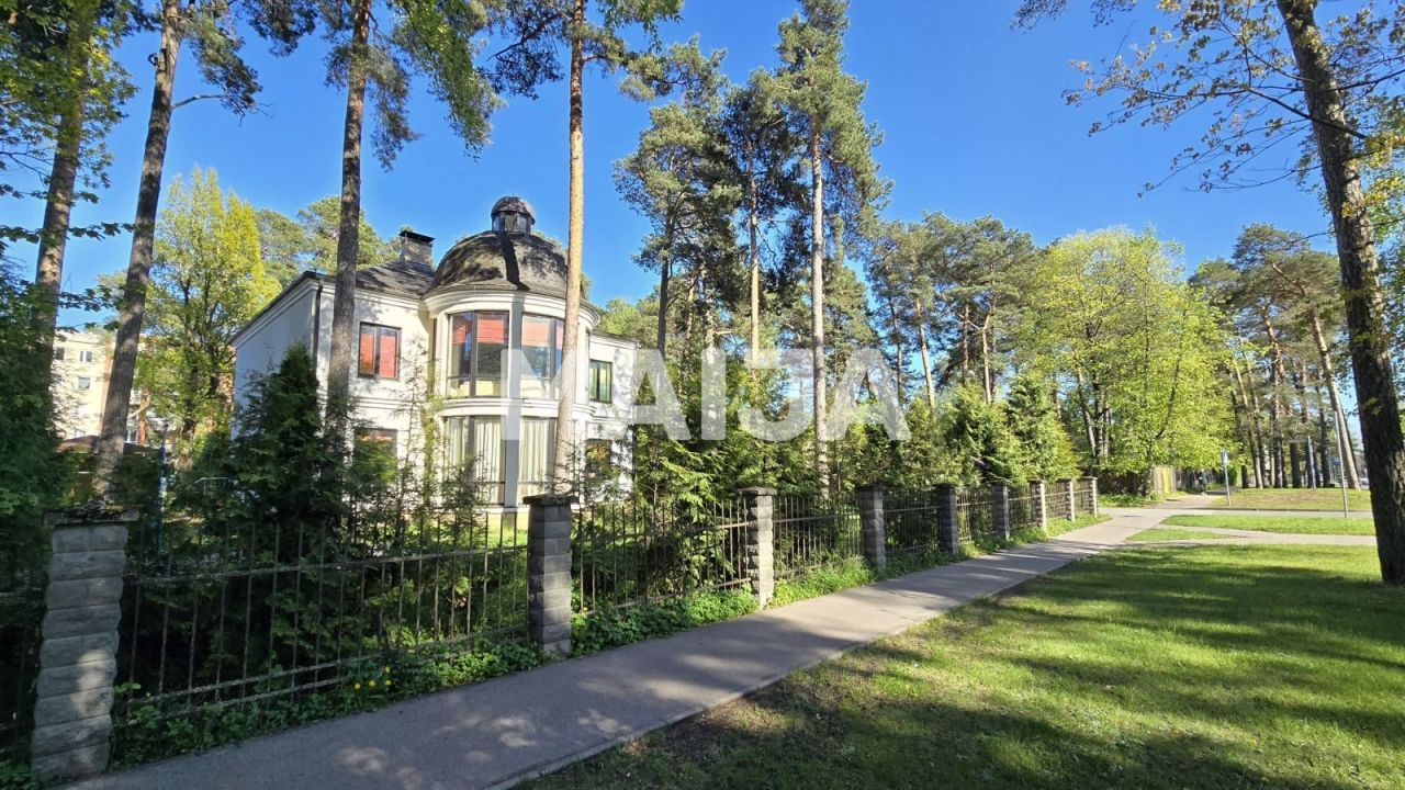 Дом в Юрмале, Латвия, 456 м² - фото 1