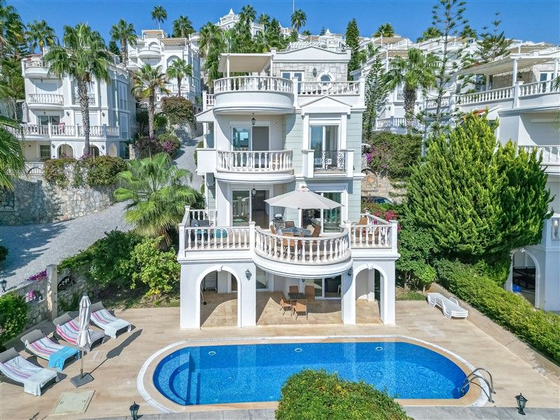 Вилла в Конаклы, Турция, 250 м² - фото 1