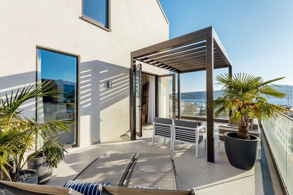 Квартира в Тивате, Черногория, 110 м² - фото 16