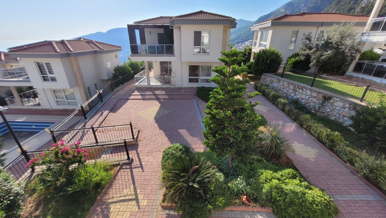 Вилла в Алании, Турция, 250 м² - фото 8