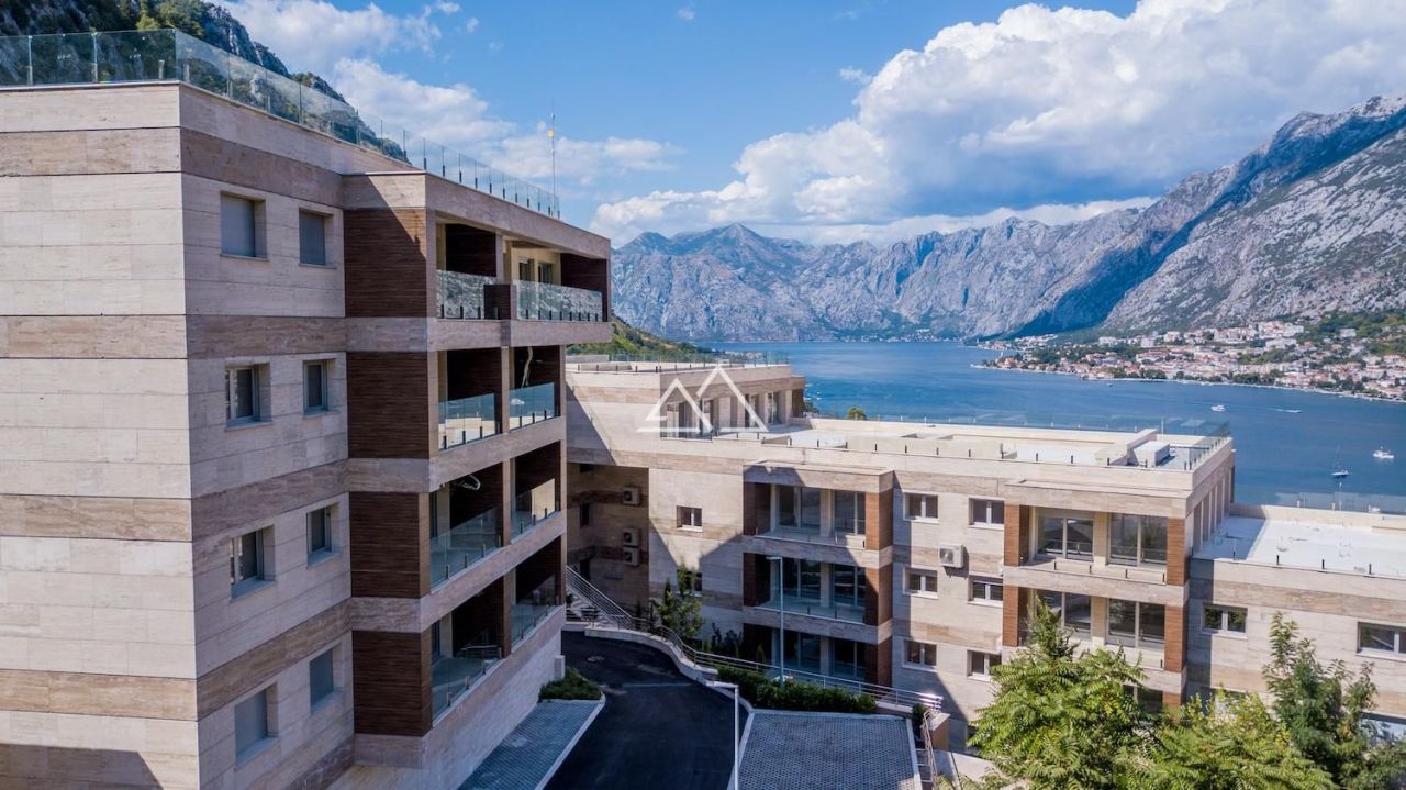 Апартаменты в Которе, Черногория, 61 м² - фото 1