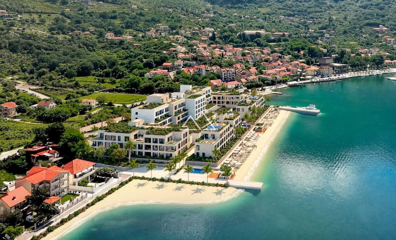 Апартаменты в Рисане, Черногория, 93 м² - фото 1