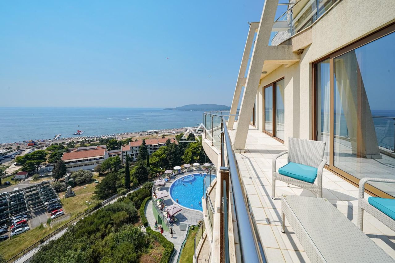 Апартаменты в Бечичи, Черногория, 96 м² - фото 1