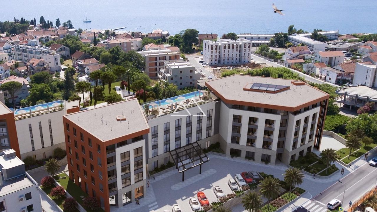 Апартаменты в Тивате, Черногория, 47 м² - фото 1