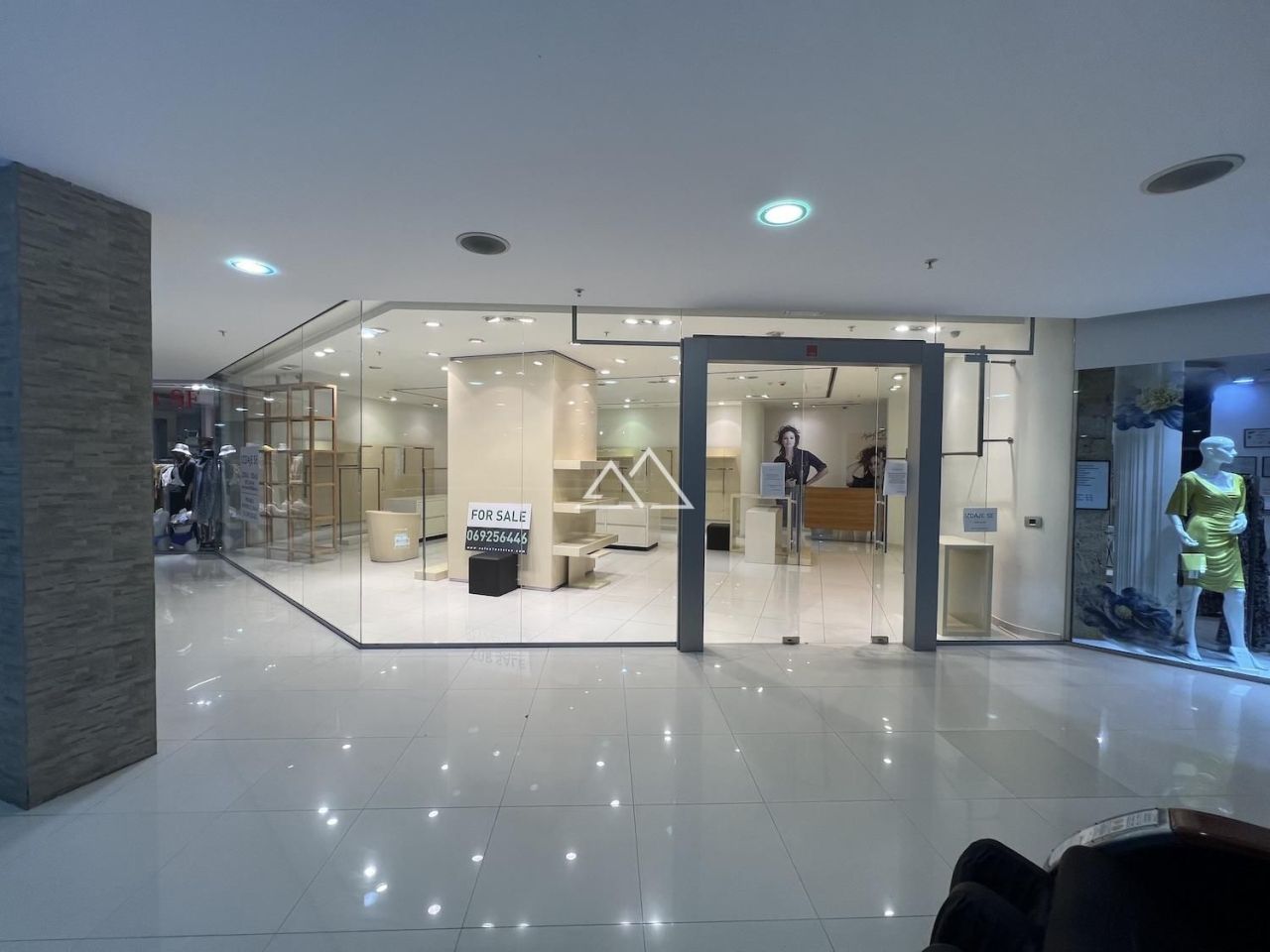 Коммерческая недвижимость в Будве, Черногория, 105 м² - фото 2