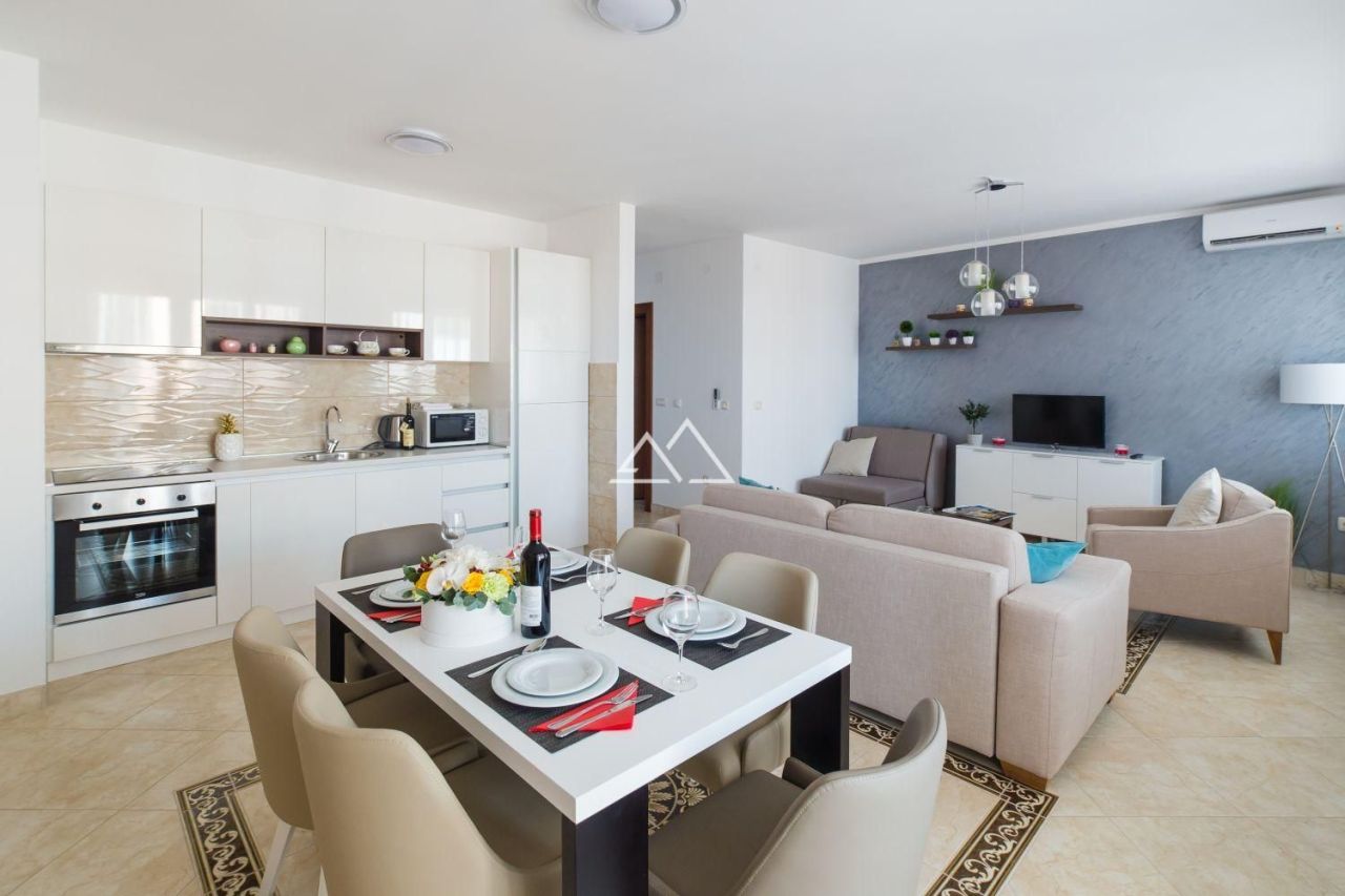 Апартаменты в Бечичи, Черногория, 70 м² - фото 3