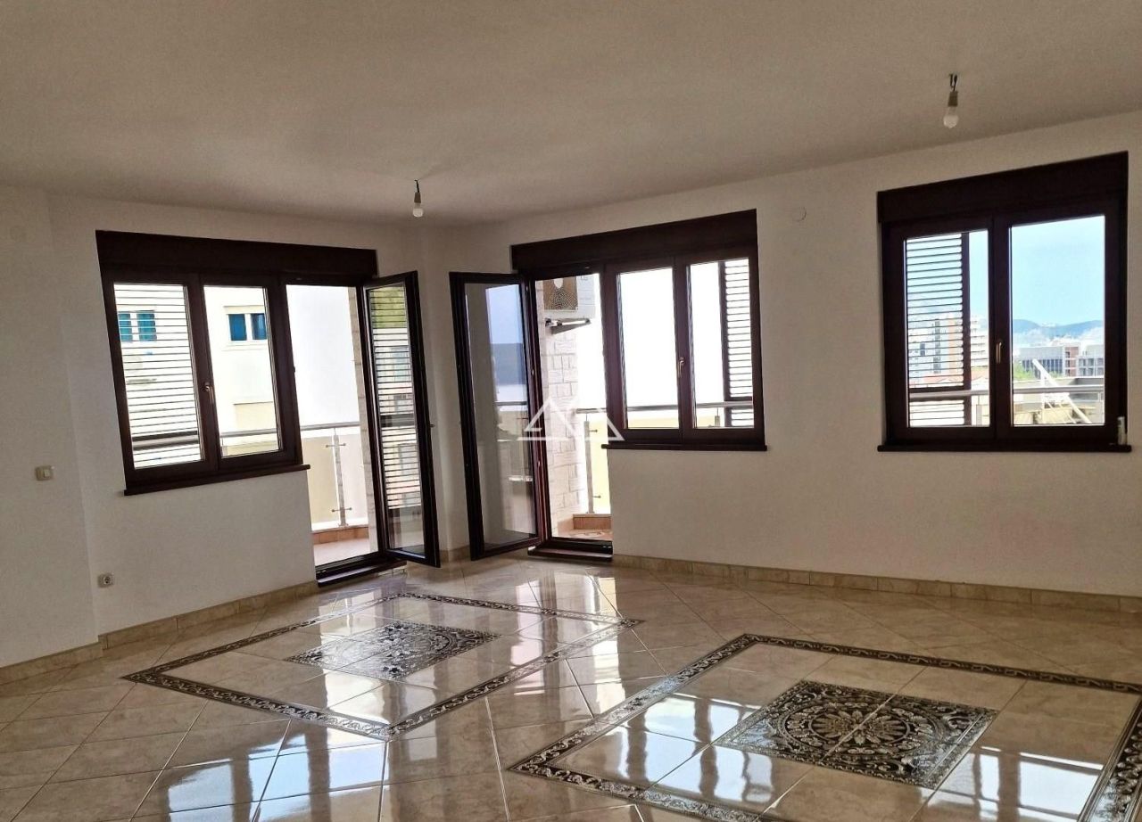 Апартаменты в Бечичи, Черногория, 95 м² - фото 3