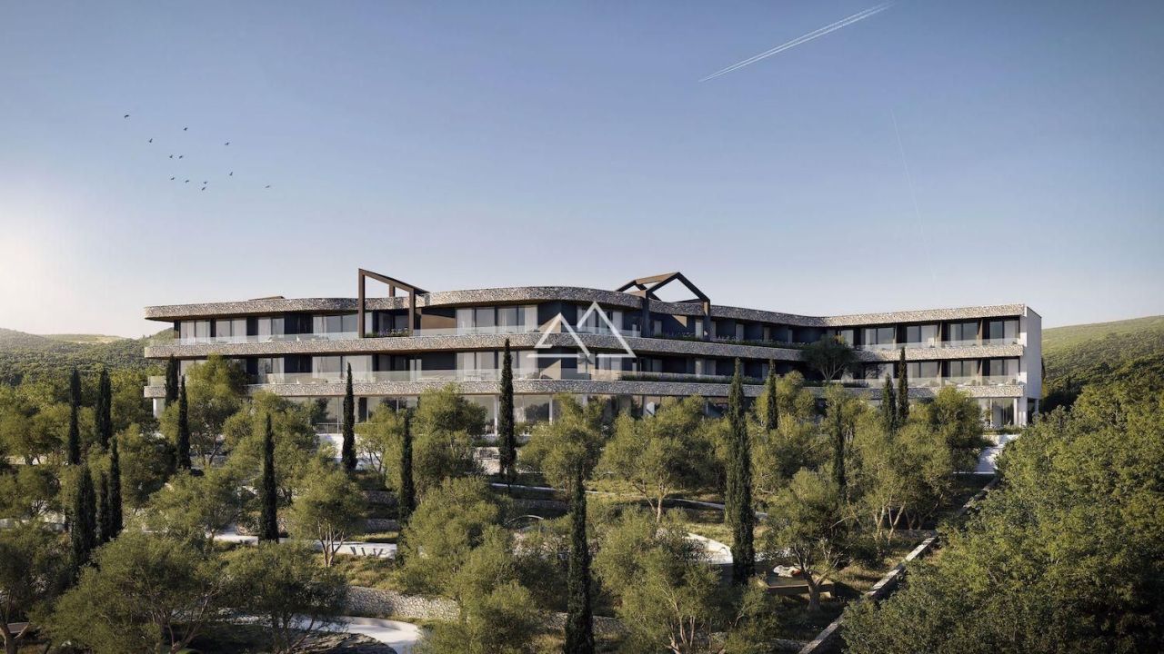 Земля на полуострове Луштица, Черногория, 20 995 м² - фото 3