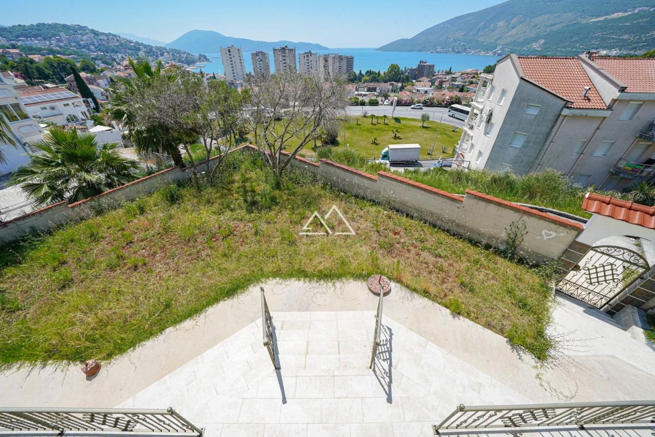 Вилла Херцег Нови, Черногория, 360 м² - фото 3